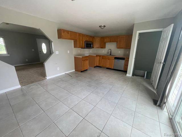 Mussey, MI 48014,5998 Kelly Road