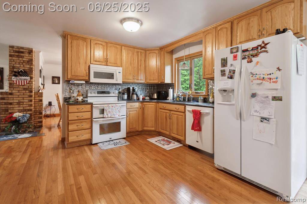 Mayville Vlg, MI 48744,2057 W Brown Road