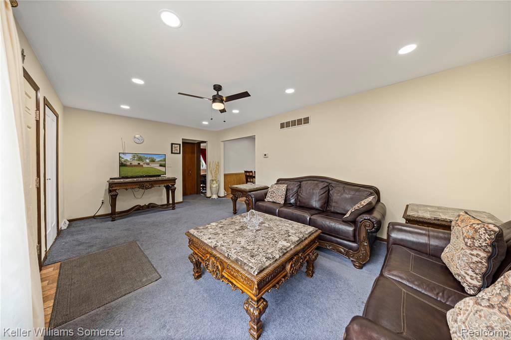 Shelby Twp, MI 48317,3123 W Utica Road