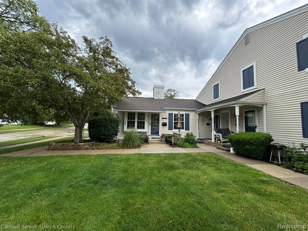 Northville, MI 48167,41781 ONAWAY Drive