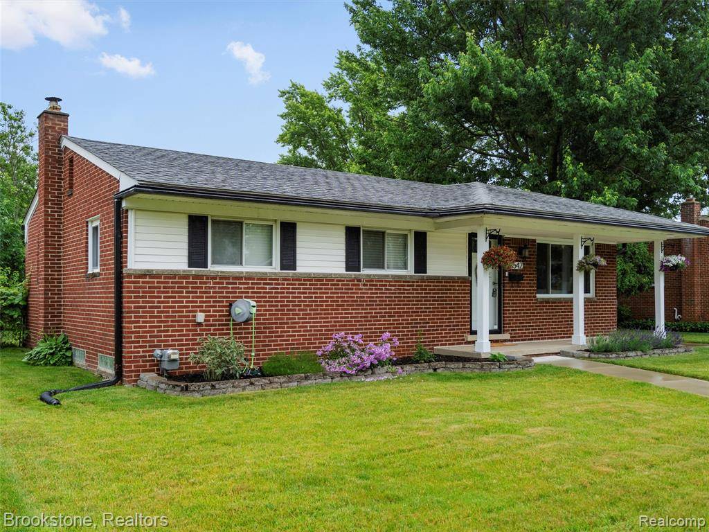 Sterling Heights, MI 48310,2542 Pall Mall Drive