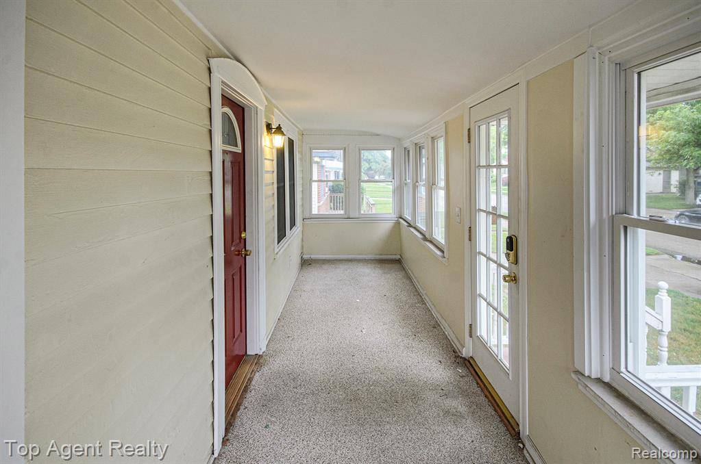 Royal Oak, MI 48067,525 Marlin Avenue