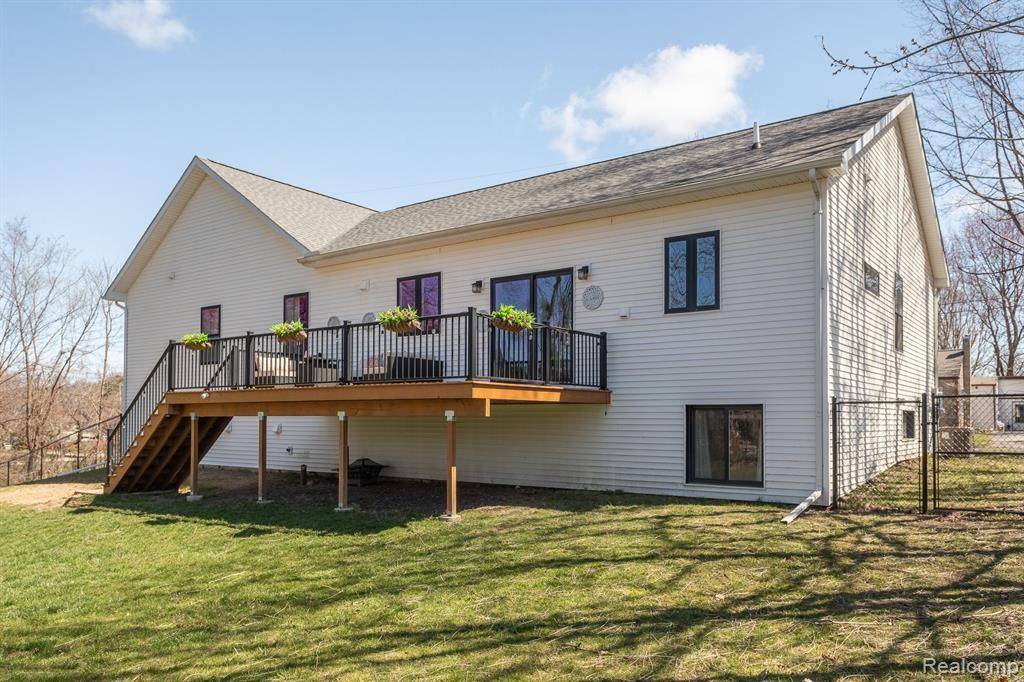 Perry, MI 48872,619 N WATKINS