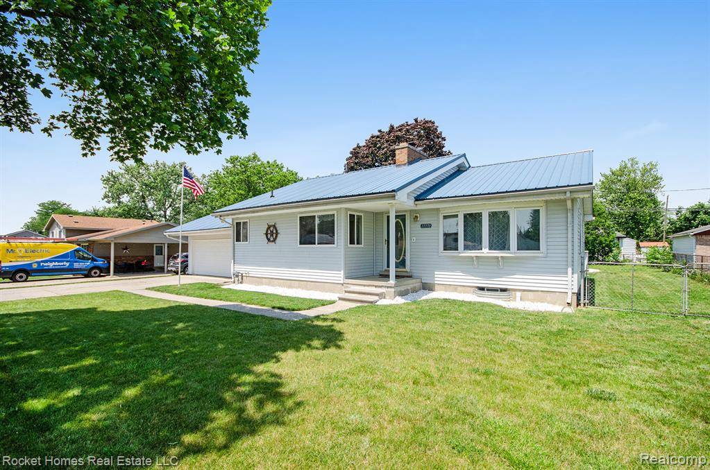 Gibraltar, MI,13370 Gerald Street