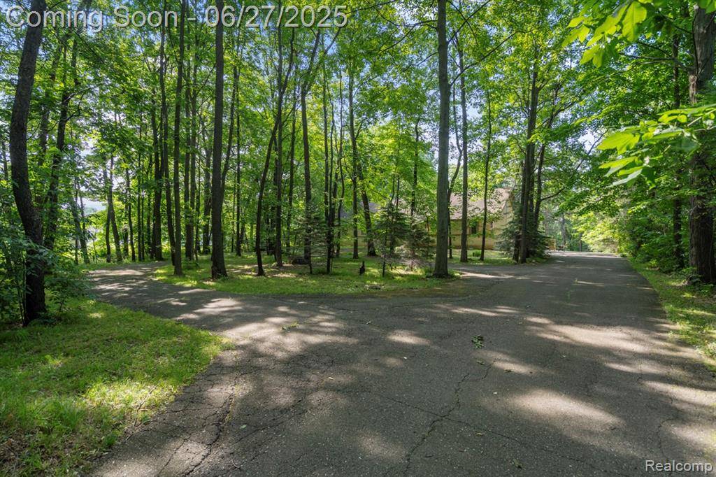 Commerce Twp, MI 48390,1500 Rustic Lane