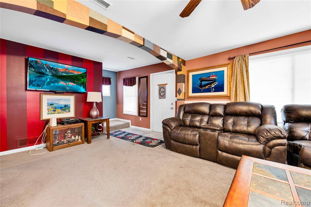 Farmington Hills, MI 48336,21721 Jefferson Street