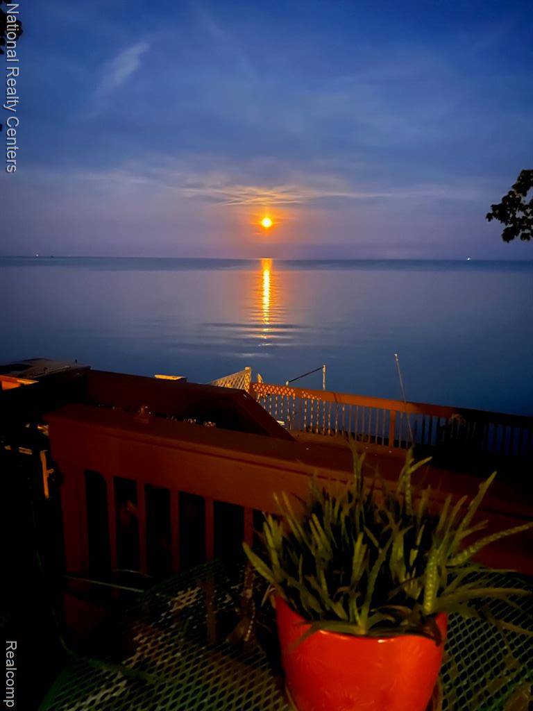 Newport, MI 48166,7888 Lakeshore Drive