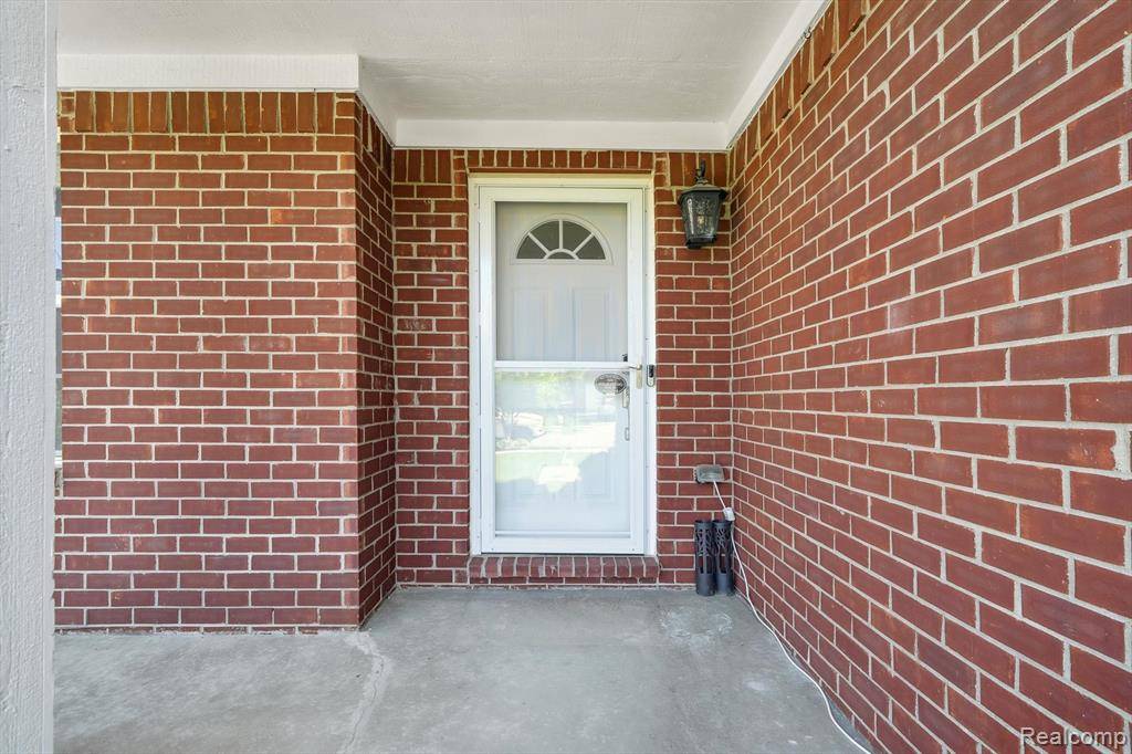 Howell, MI 48843,4059 Ash Tree Lane