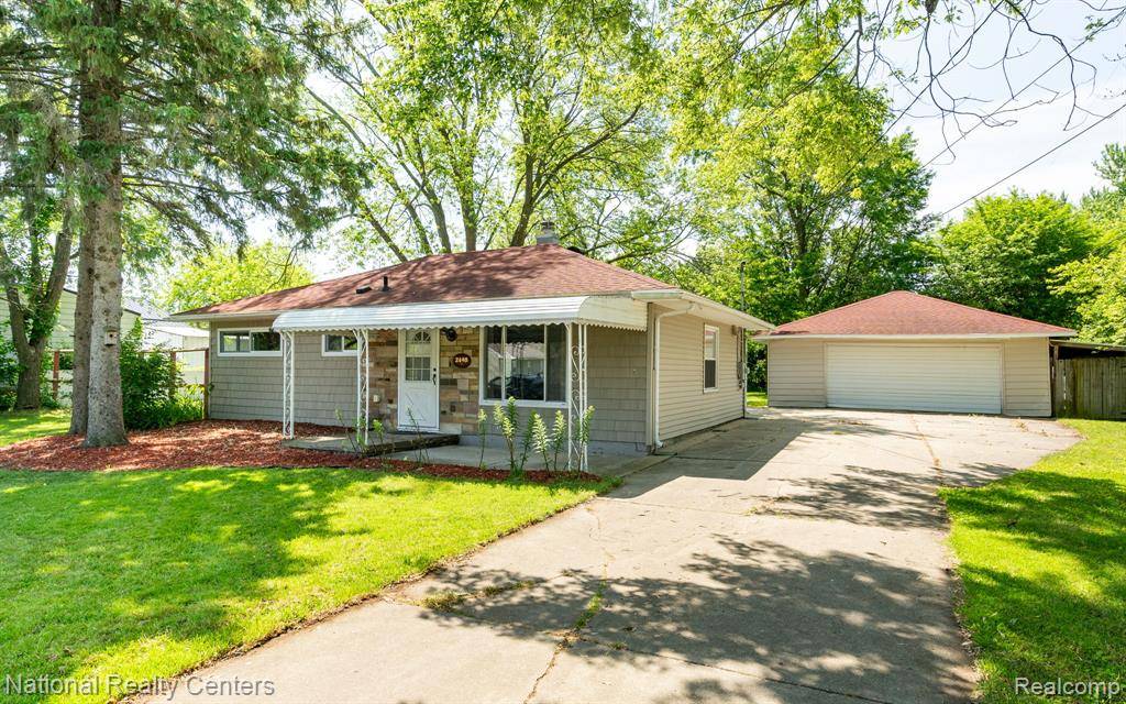 Grand Blanc, MI 48439,2498 Edward Street