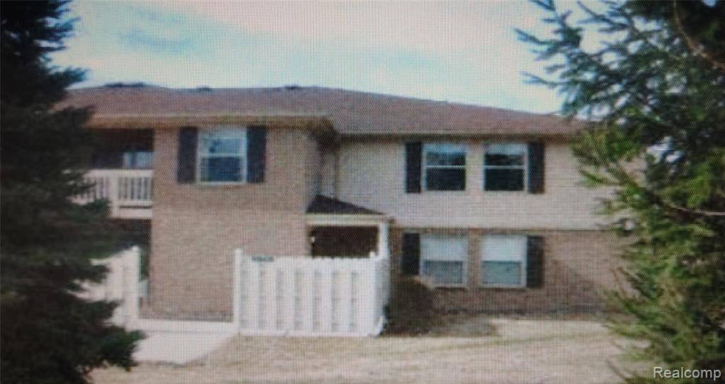 South Lyon, MI 48178,61290 Greenwood Drive