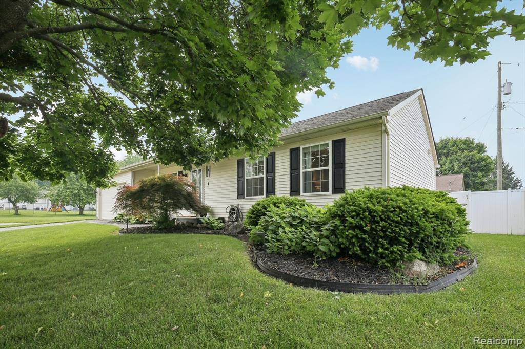 Howell, MI 48843,2486 Pinecone Drive