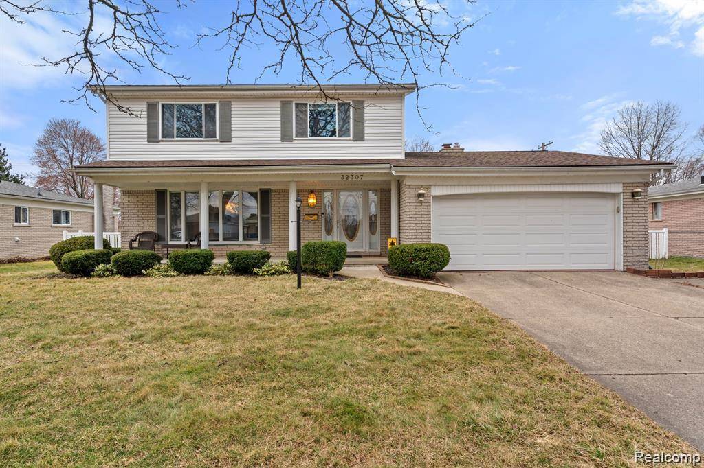 Clinton Twp, MI 48093,32307 Cambridge Drive