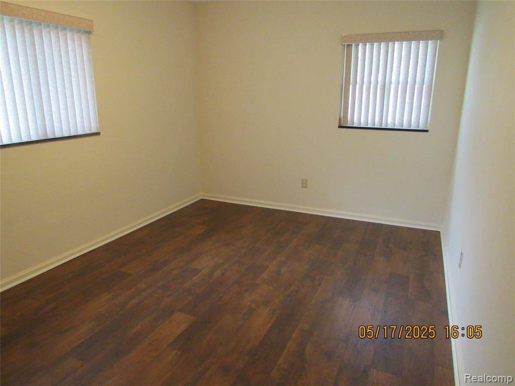Dearborn Heights, MI 48127,5962 McMillian Street