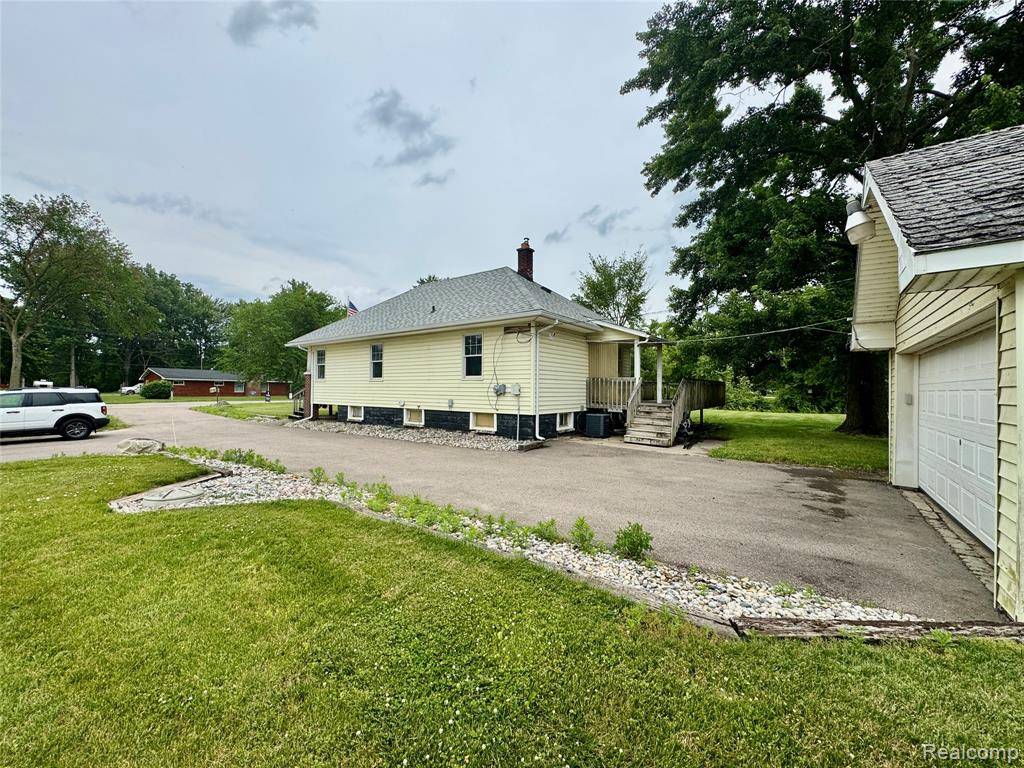 Belleville, MI 48111,47345 Willis Road