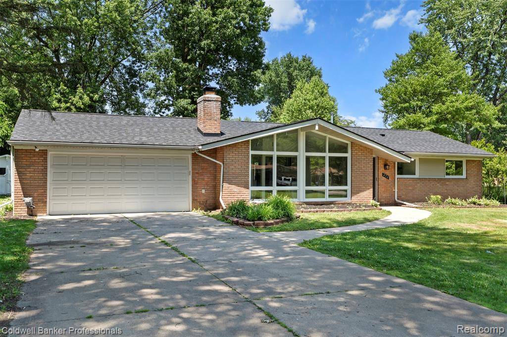 Troy, MI 48084,476 Kirk Lane Drive