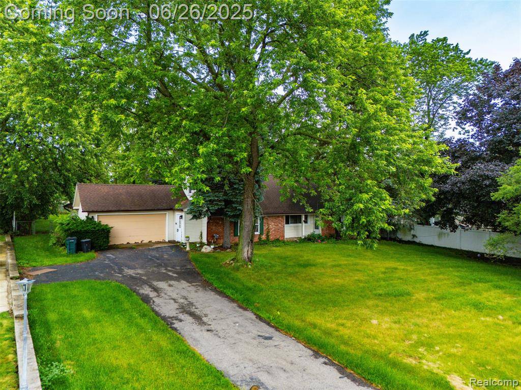 Troy, MI 48098,750 W Square Lake Road