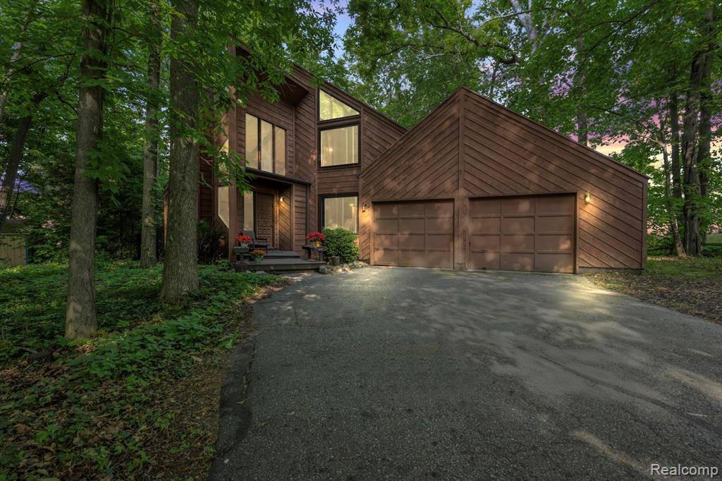 Delta, MI 48917,1704 Opaline Drive