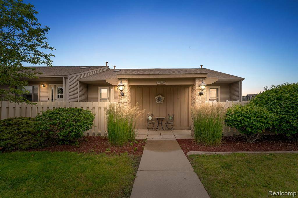 South Lyon, MI 48178,62402 Raleigh Court