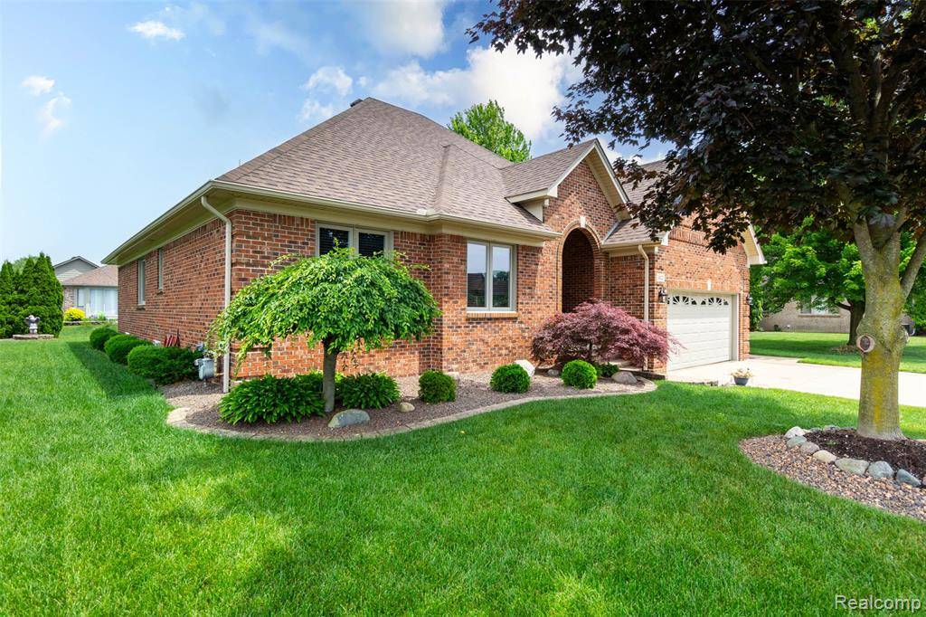 Chesterfield, MI 48047,34321 Country Meadow Road