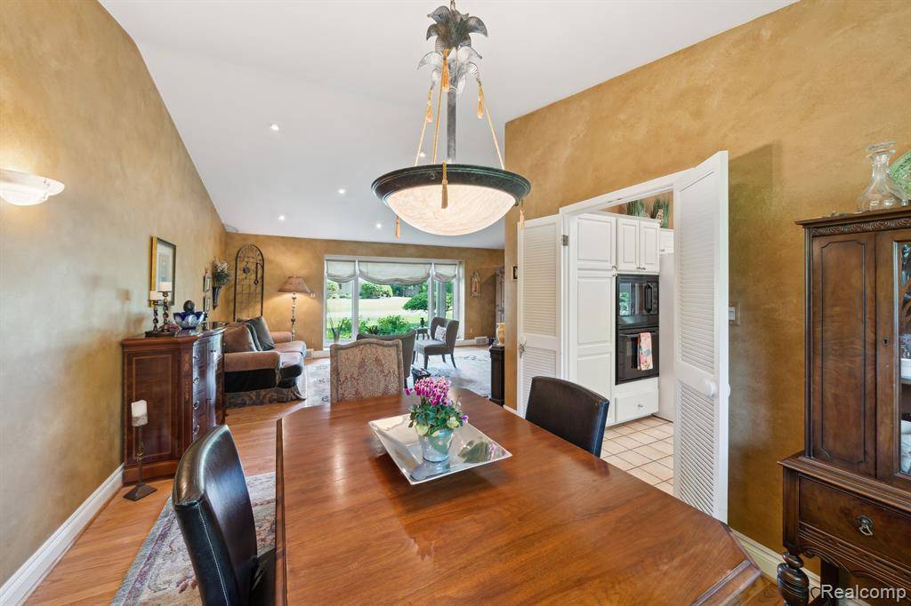 Troy, MI 48084,2650 Binbrooke Drive