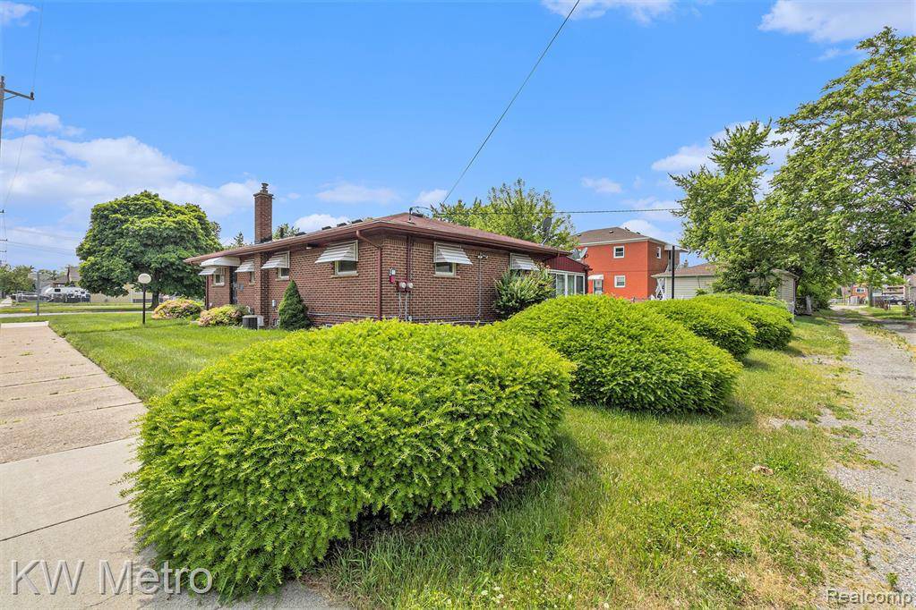 Ecorse, MI 48229,27045 W Outer Drive