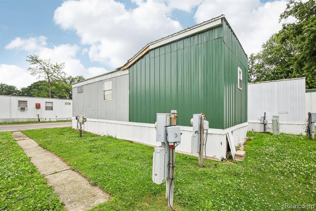 Warren, MI 48091,7062 Ready Avenue