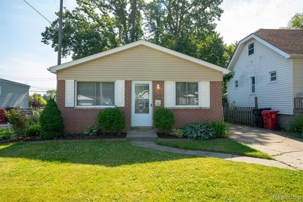 Roseville, MI 48066,27878 Van Howe Street