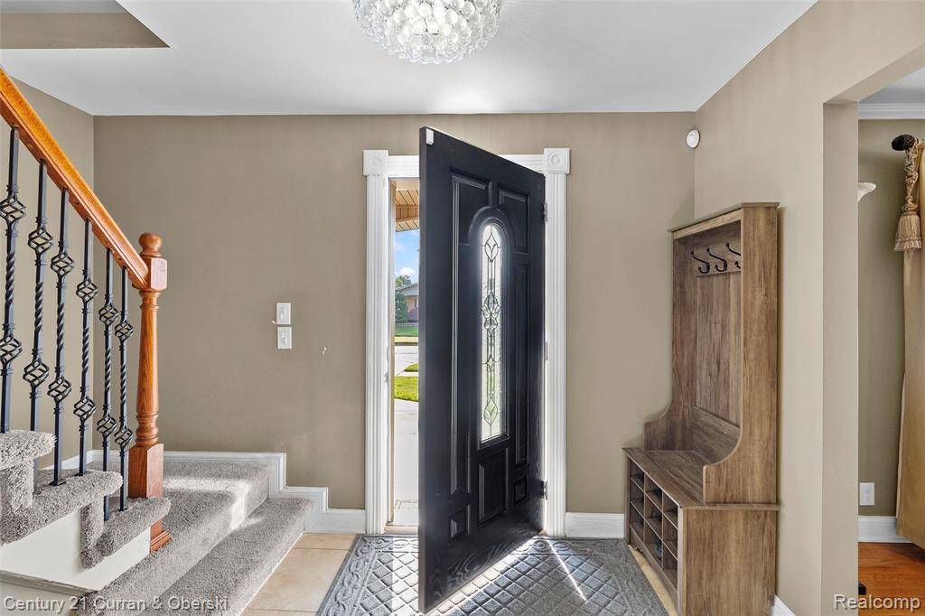 Dearborn Heights, MI 48127,1449 N Charlesworth Street