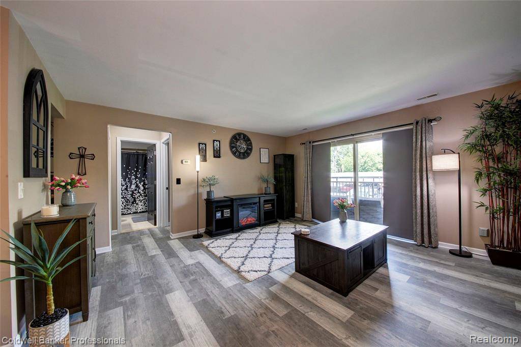 Auburn Hills, MI 48326,2635 Greenstone Boulevard