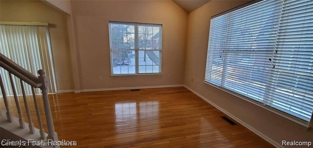 Novi, MI,29275 Weston Drive