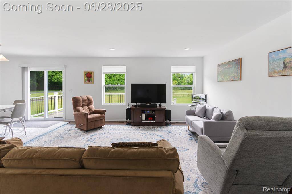 Ypsilanti, MI 48197,10001 Swan Lake Circle