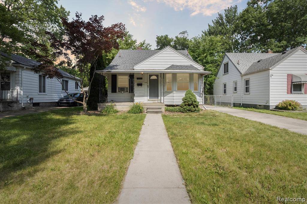 Plymouth, MI 48239,15848 Woodworth