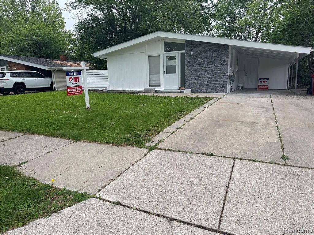 Southfield, MI 48076,29592 FAIRFAX Street
