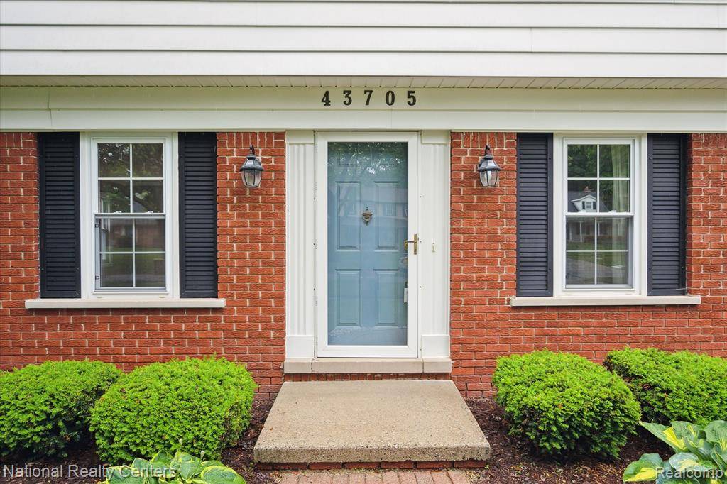 Northville, MI 48167,43705 Galway Drive