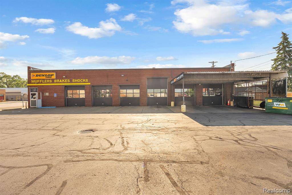 Dearborn, MI 48126,14433 W Warren Avenue