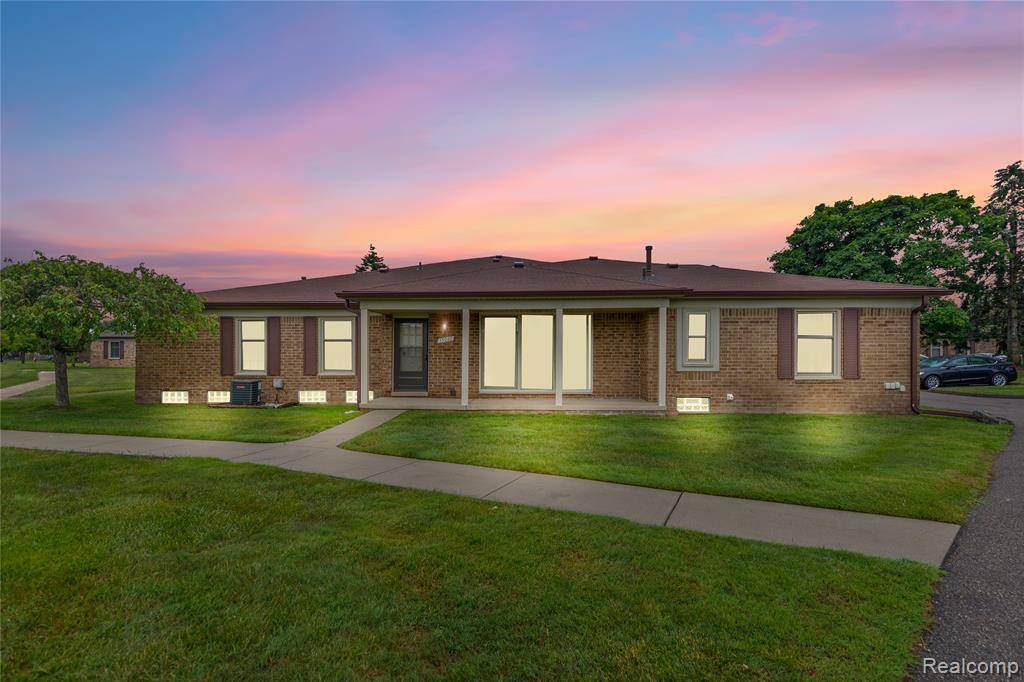 Shelby Twp, MI 48315,15021 Victoria Court