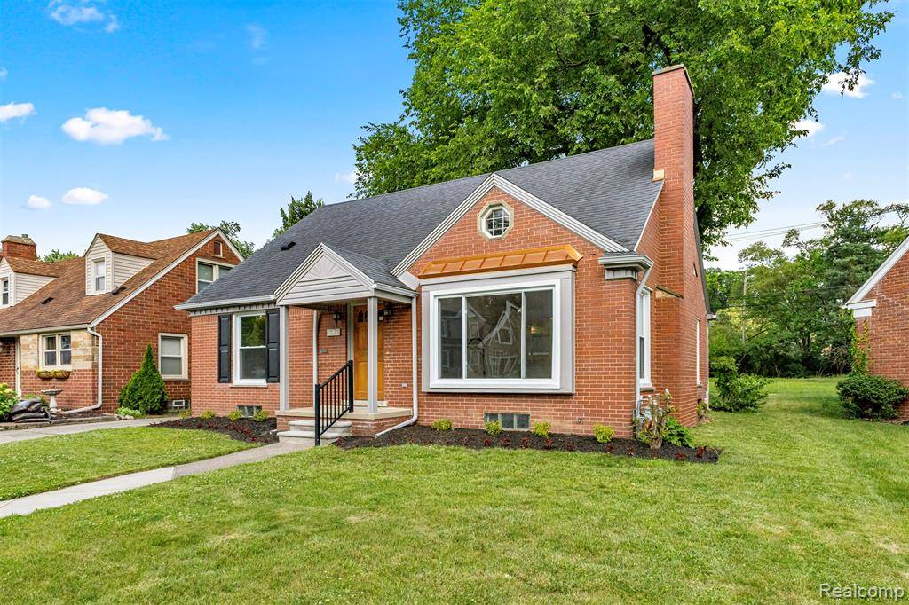 Dearborn, MI 48124,929 MERIDAN Street