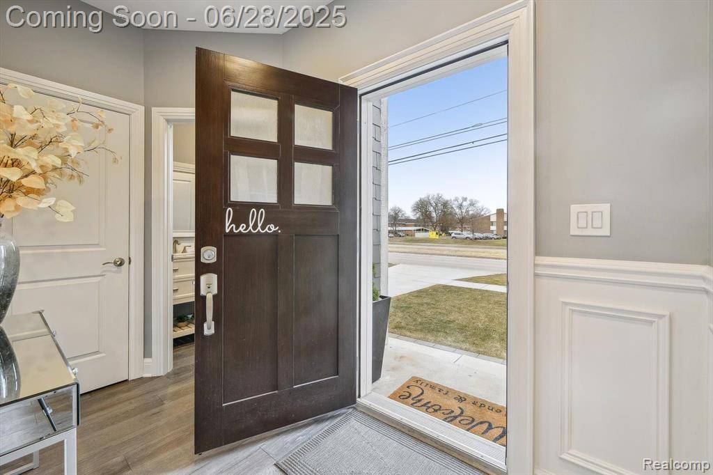 Birmingham, MI 48009,861 Coolidge Road