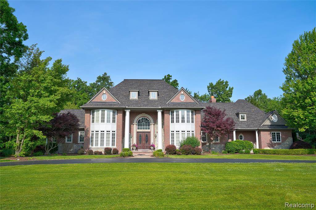 Grand Blanc, MI 48439,8356 Misty Meadows