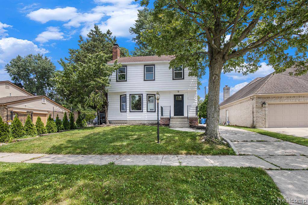 Dearborn Heights, MI 48127,1812 Kinmore Street