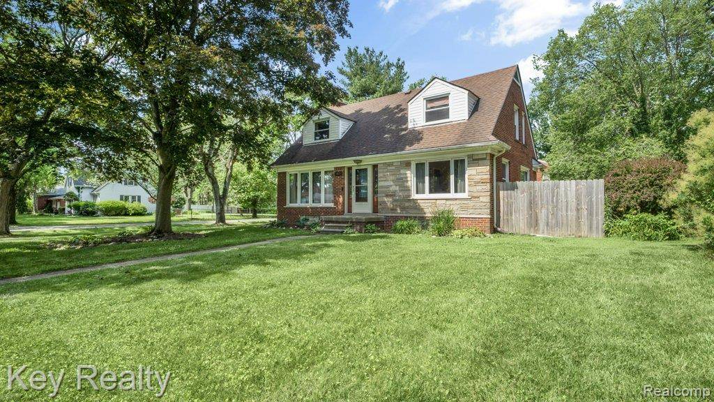 Lathrup Village, MI 48076,28611 Lathrup Boulevard