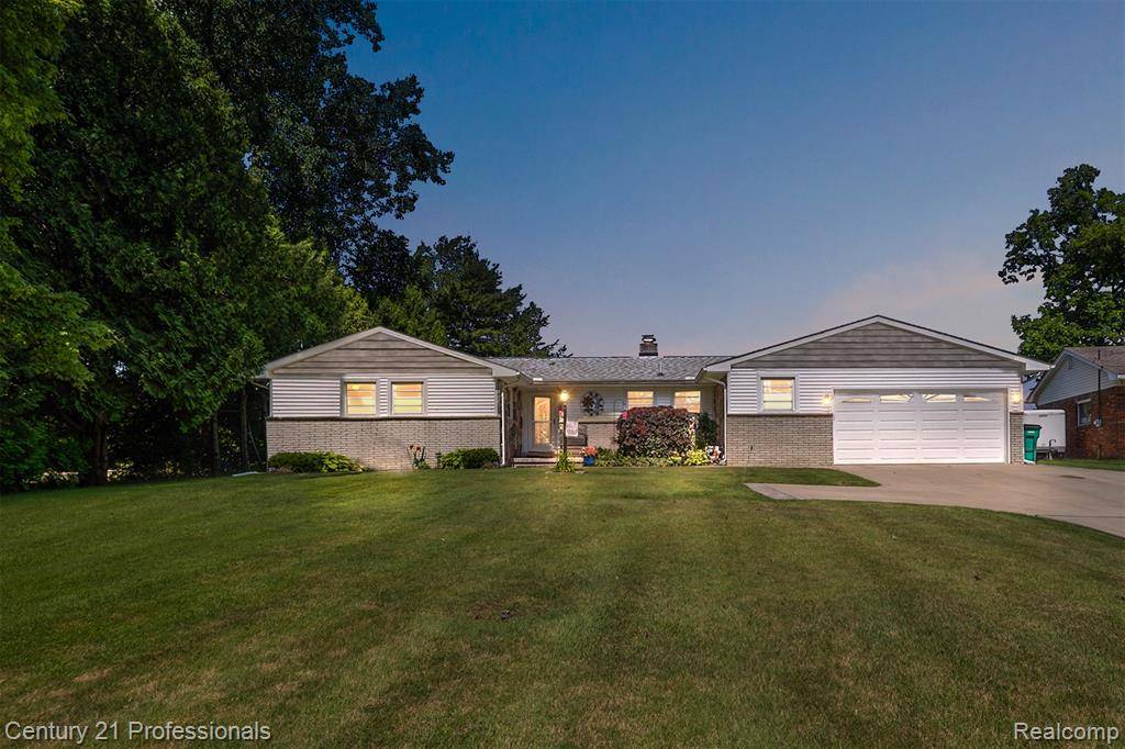 Clarkston, MI 48348,9311 Whipple Shores Drive