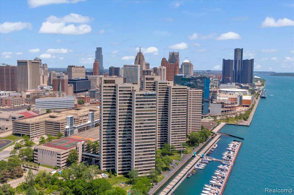 Detroit, MI 48226,1001 W Jefferson Avenue