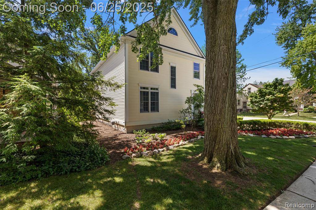 Birmingham, MI 48009,616 Bird Avenue