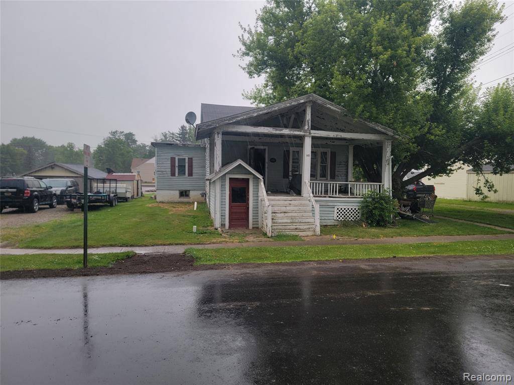 Capac, MI 48014,107 W Church Street