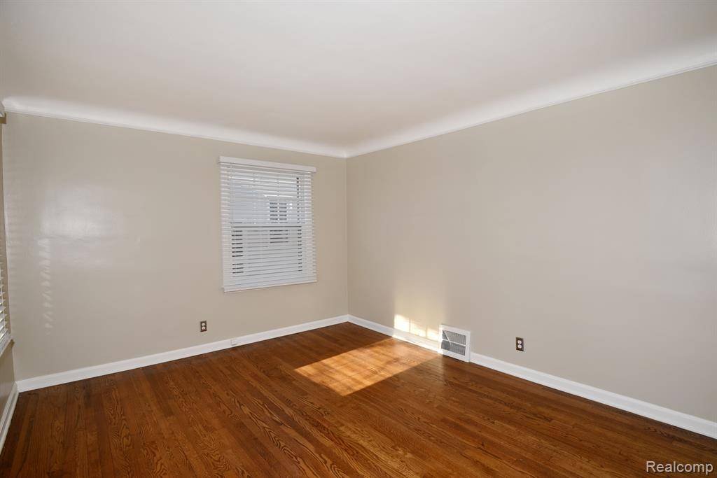 Royal Oak, MI 48067,1210 Ferris Avenue