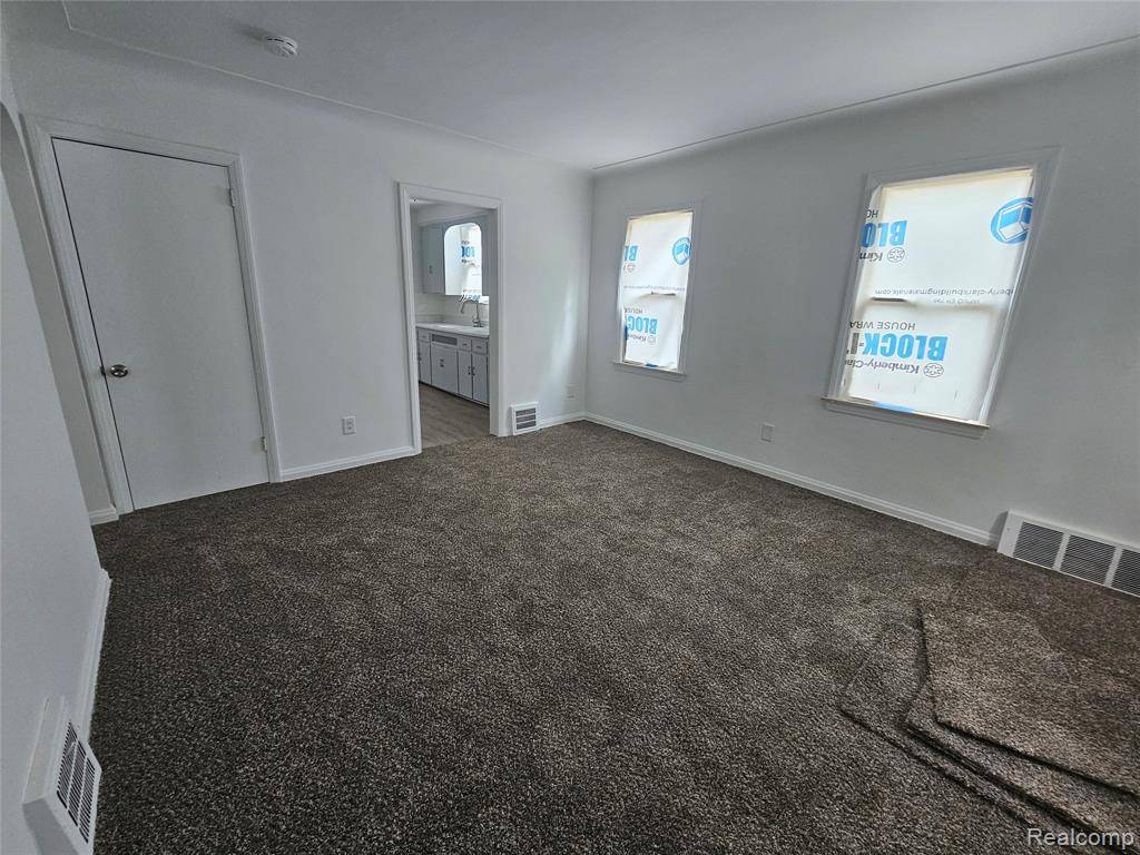 Redford, MI 48239,15404 Chelsea