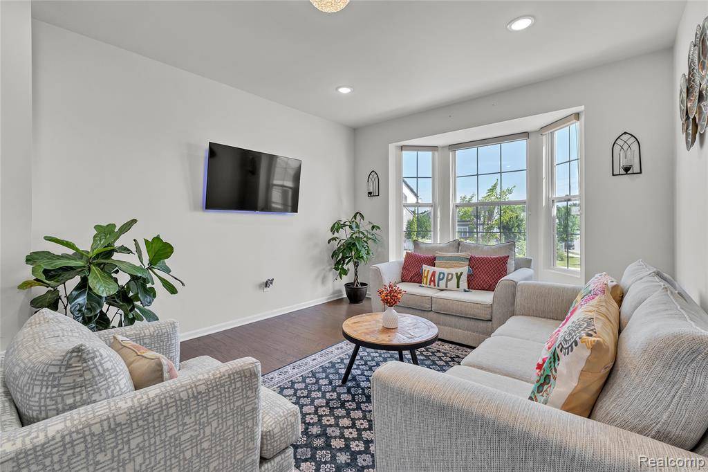 Canton, MI 48188,49859 Lantern Way