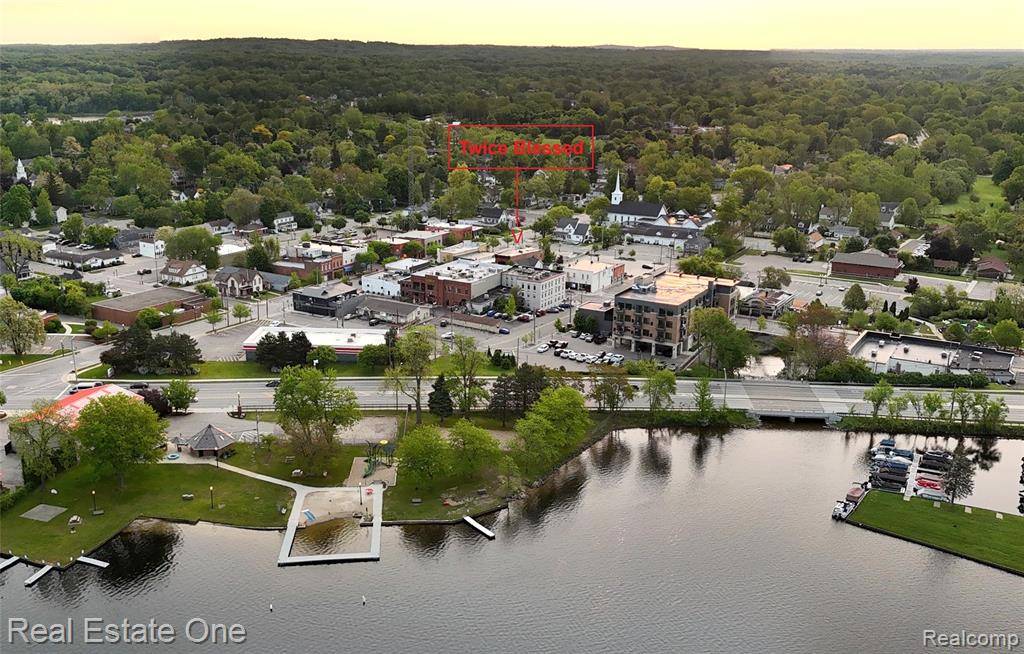 Lake Orion, MI 48362,27 S Broadway Street