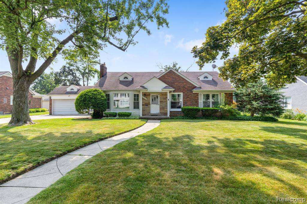 Beverly Hills, MI 48025,32086 Auburn Drive